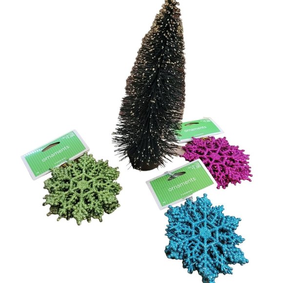 Bottlebrush Christmas Tree and Sparkle Ornaments Decorations DH641 - Picture 3 of 7
